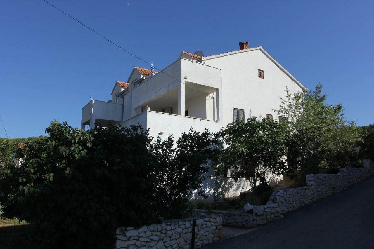 Apartmani Vesna Supetar Exterior photo